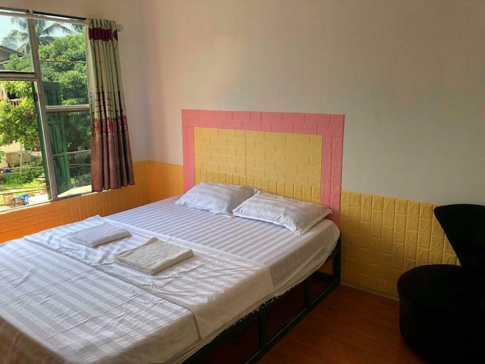 Army Barracks Guesthouse Vang Vieng Extérieur photo