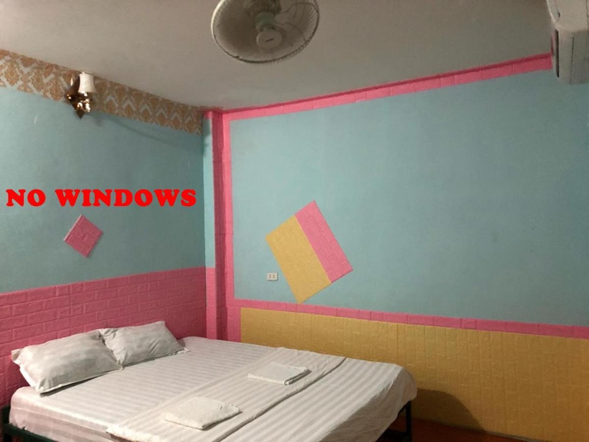 Army Barracks Guesthouse Vang Vieng Extérieur photo