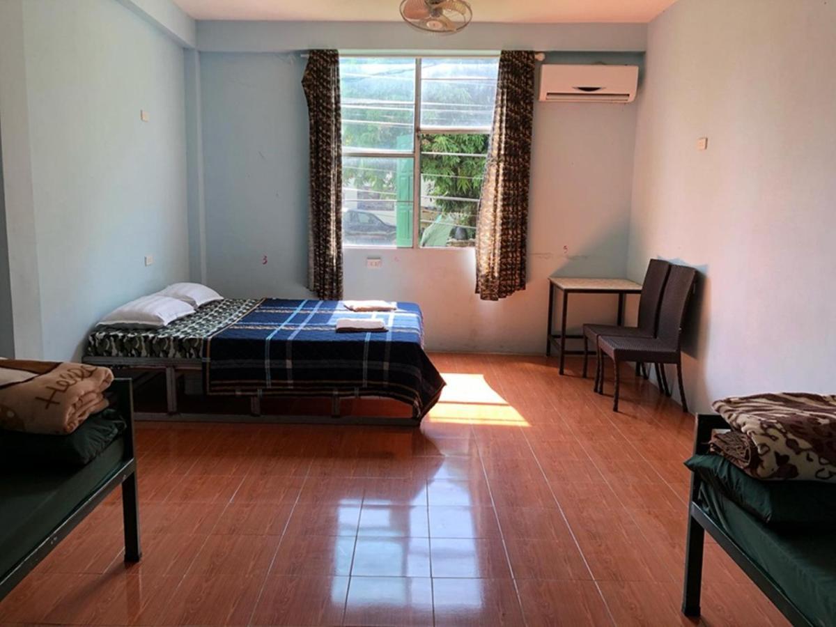 Army Barracks Guesthouse Vang Vieng Extérieur photo